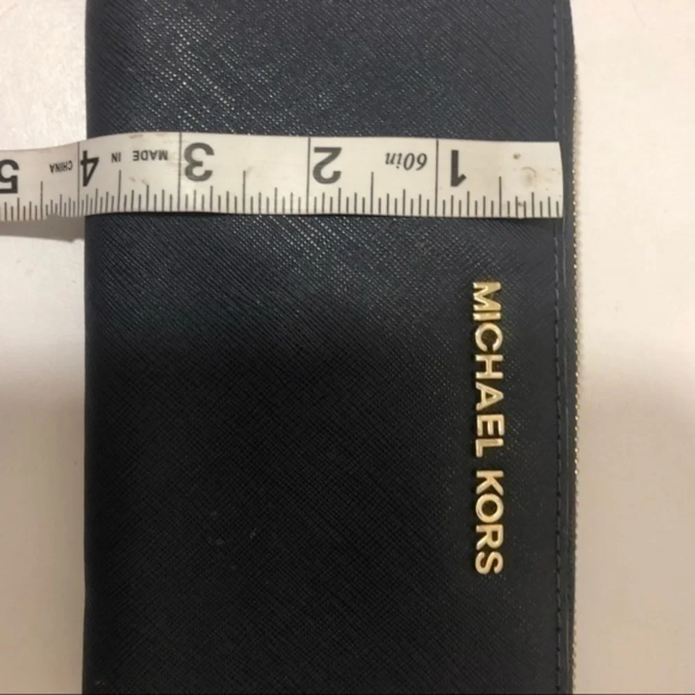 Michael kors blue saffiano leather clutch wallet